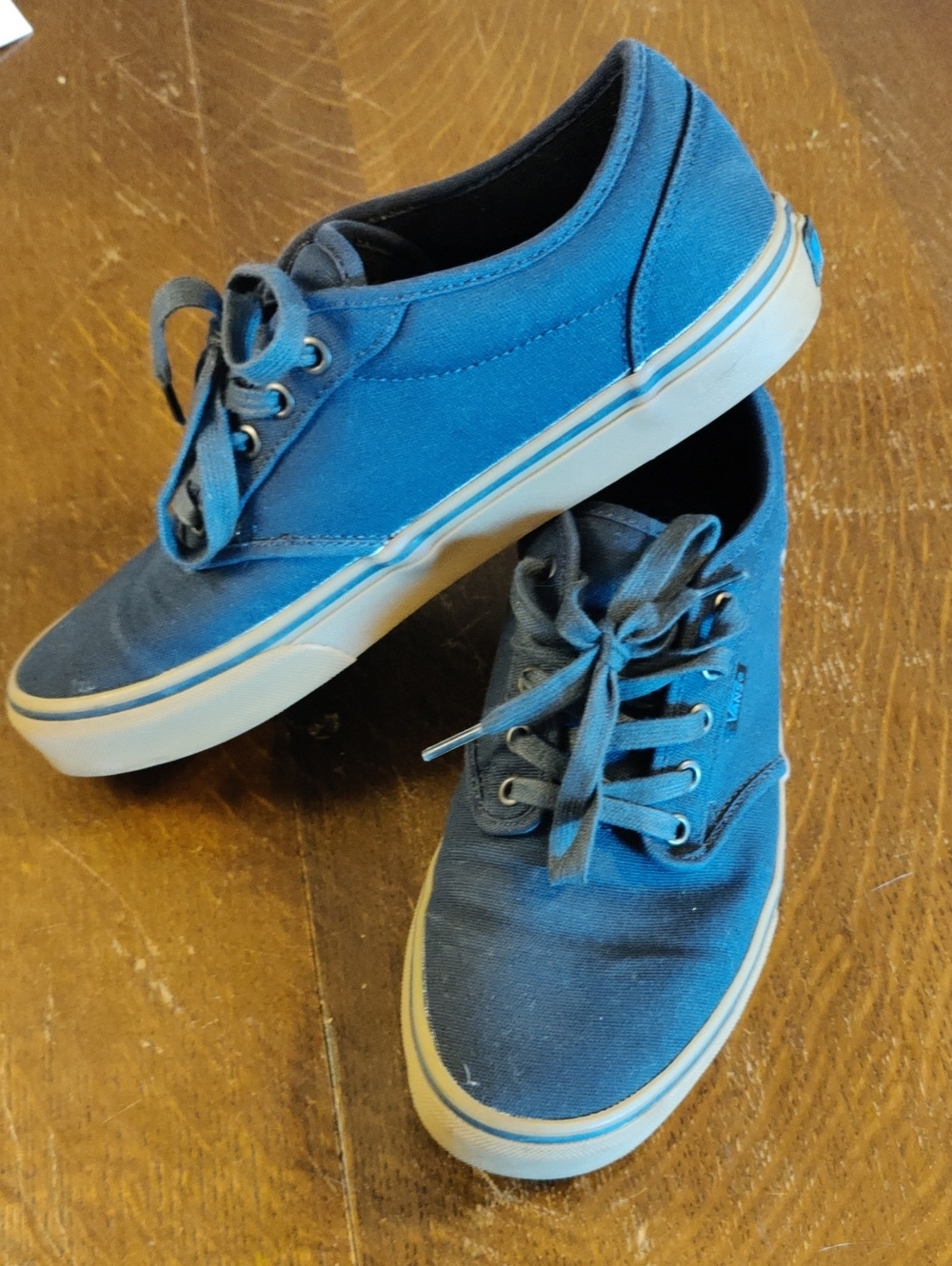 Vans Classic Men's Canvas Sneakers in Blue - NWOT